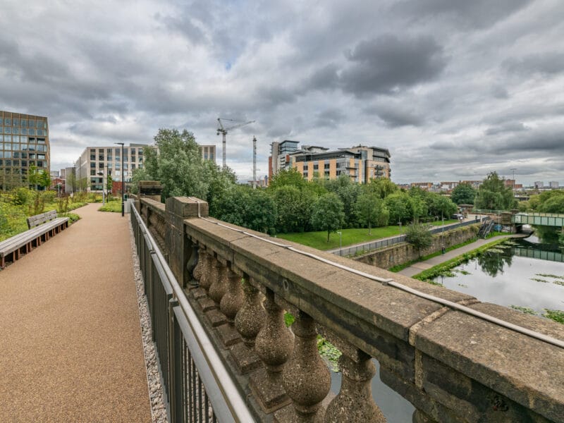 Explore Wellington Place by foot